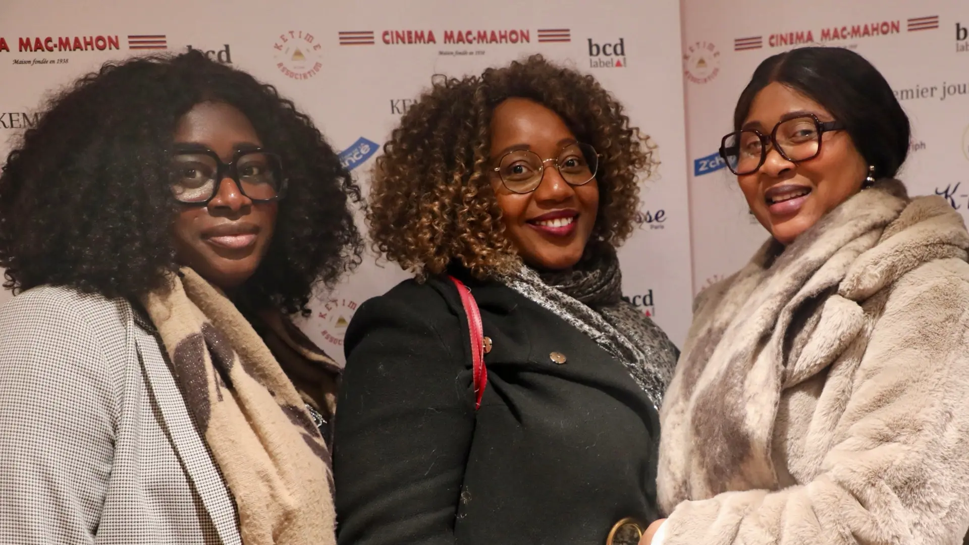 Kemtico-Premier-Jour-avec-Adama-et-ses-soeurs